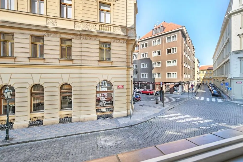 Smart & Luxury Old Town Apartment Prague